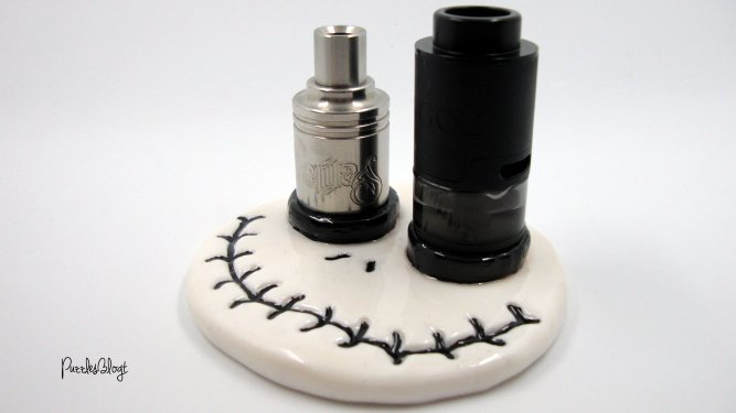 Verdampfer Ständer Skull Präsentation der Extraklasse